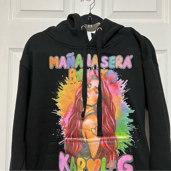 ❄️ Karol G Womens Multi Color Hoodie - Picture 4 of 8